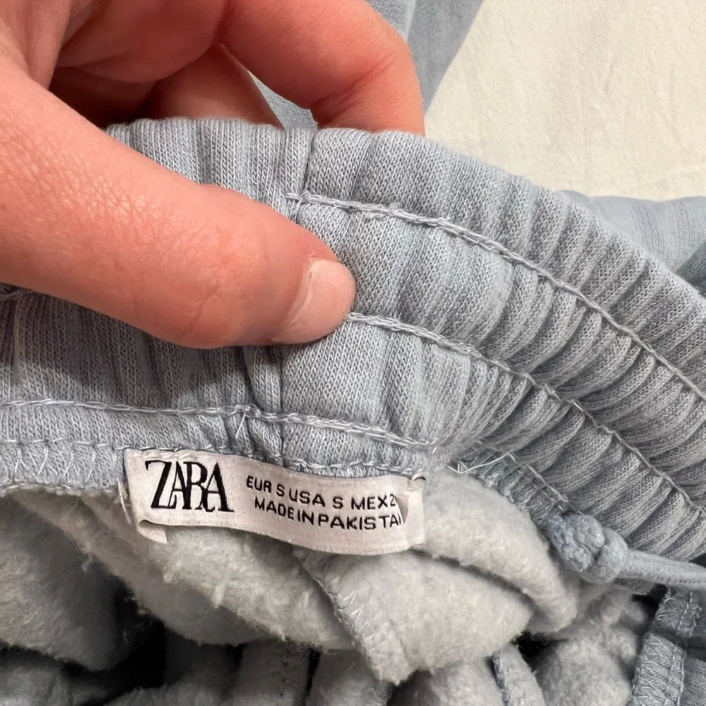 Zara Set - Picture 2 of 2